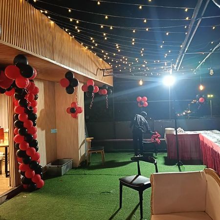 Hotel Kingston House ラクナウ エクステリア 写真