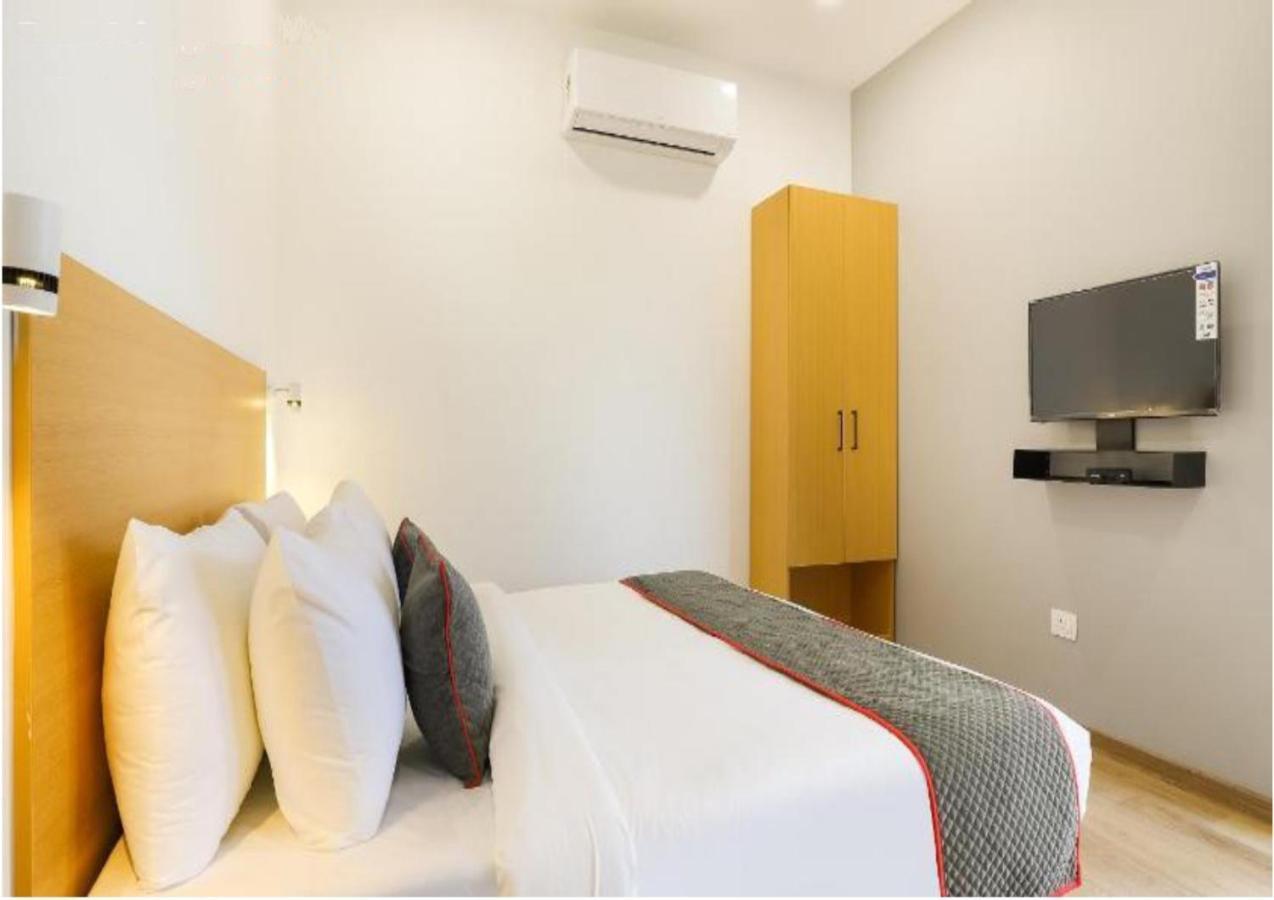 Hotel Kingston House ラクナウ エクステリア 写真