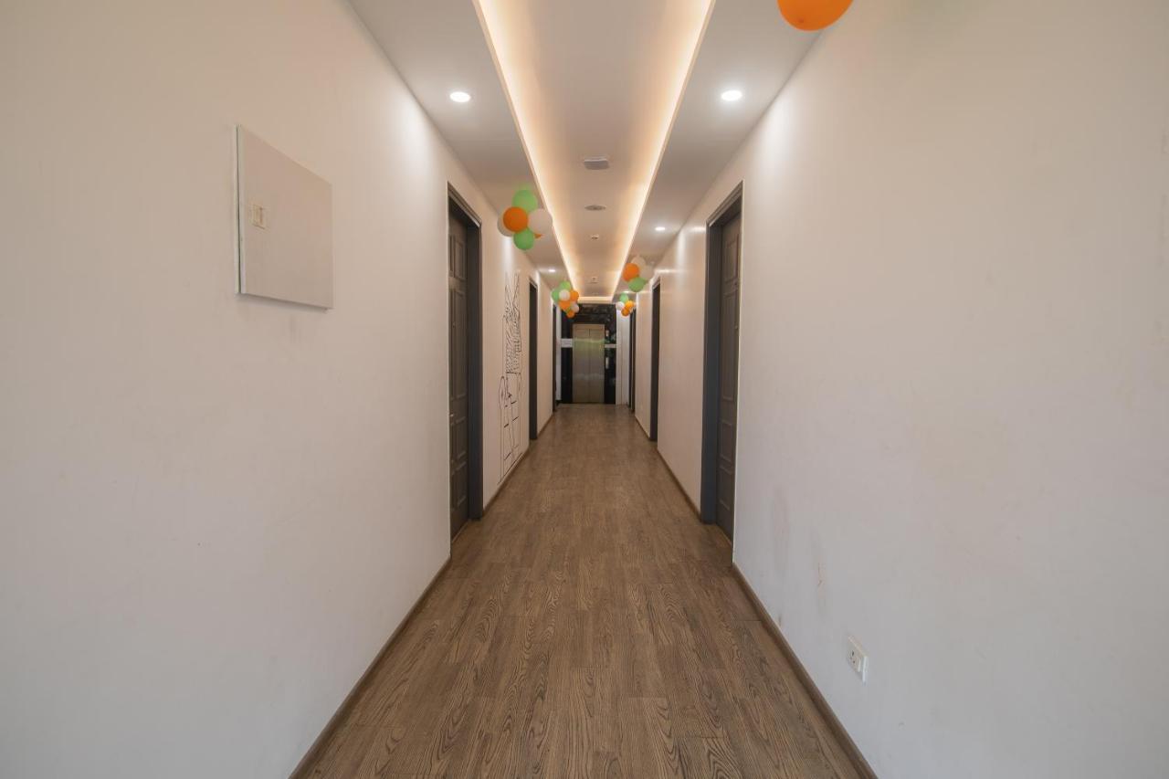 Hotel Kingston House ラクナウ エクステリア 写真