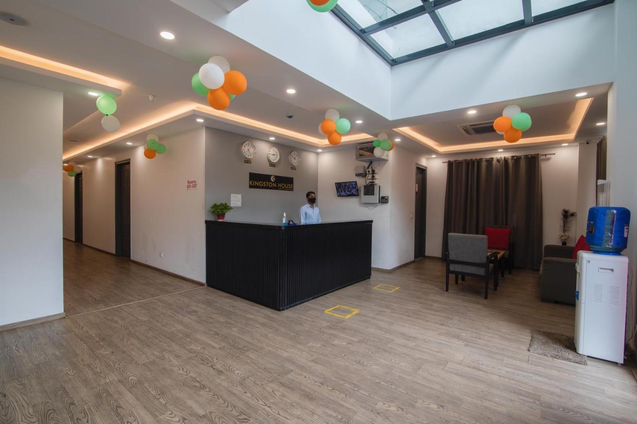 Hotel Kingston House ラクナウ エクステリア 写真